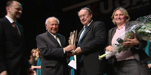 Predanje kulturne nagrade. (slika:orf)