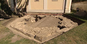 Iskopane zidi nekadašnje kapele. (slika: ORF)