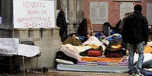 Flüchtlinge in Votivkirche / Foto: APA/Herbert Pfarrhofer